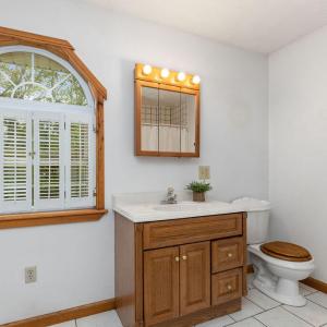 1567BlueGrassHollowRd35