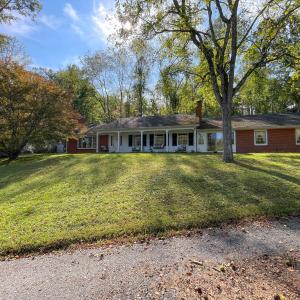 Farmhouse100125082