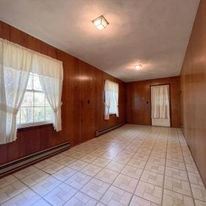 Farmhouse100125031