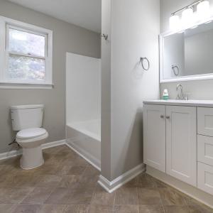 3660 Union Church Rd bath 1