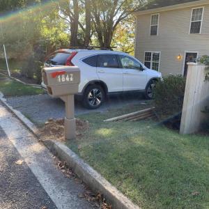 1847 Hawthorne off St. parking