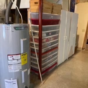 1847 Hawthorne new water heater and stor