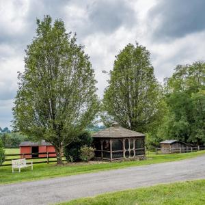 Photo #21 of 1148 Saddle Club Drive, Goode, VA 24.2 acres