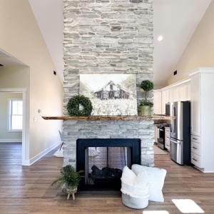 Photo #8 of 520 Raflo Place Avenue, Bedford, VA 0.8 acres