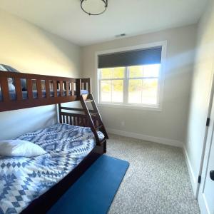 Photo #8 of 1054 Barrows Hill Drive, Huddleston, VA 0.2 acres