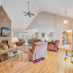 Photo #5 of 120 Lakecrest Drive, Hardy, VA 0.5 acres