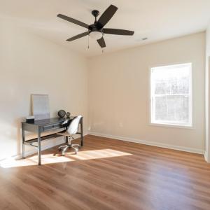 Photo #9 of 128 Brenleigh Court, Lynchburg, VA