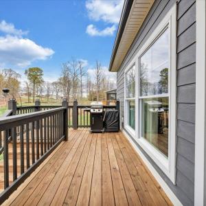 Photo #33 of 111 Retreat Lane, Huddleston, VA 0.2 acres