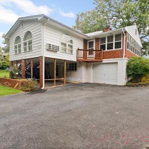 Photo #23 of 1533 Oakwood Street, Bedford, VA 0.4 acres