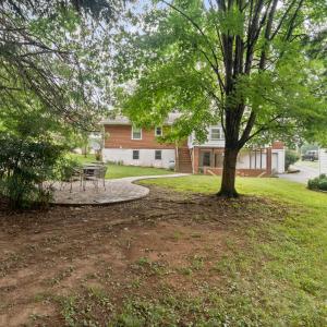 Photo #2 of 1533 Oakwood Street, Bedford, VA 0.4 acres