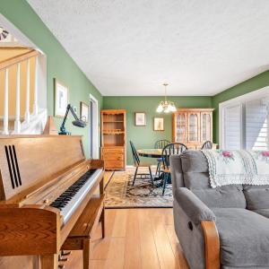 Photo #11 of 502 Fairwinds Court, Forest, VA 0.2 acres
