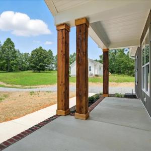 Photo #4 of 8666 Hat Creek Road, Brookneal, VA 1.6 acres