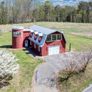 Photo #2 of 103 Crestview Road, Wirtz, VA 3.0 acres