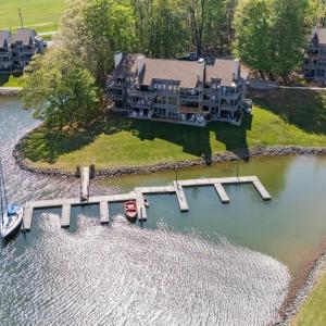 Photo #47 of 75 Dockside Circle, Moneta, VA