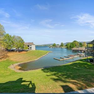 Photo #48 of 75 Dockside Circle, Moneta, VA