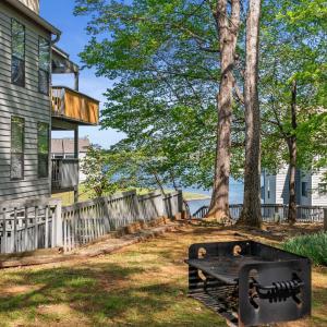 Photo #39 of 75 Dockside Circle, Moneta, VA