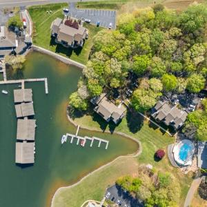 Photo #44 of 75 Dockside Circle, Moneta, VA