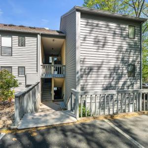Photo #7 of 75 Dockside Circle, Moneta, VA