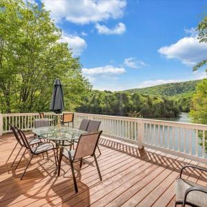 Photo #6 of 806 Cedar Key Lane, Huddleston, VA 1.7 acres