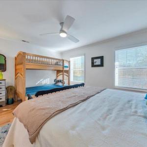 Photo #28 of 231 Mountain Cove Drive, Hardy, VA