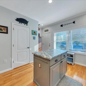 Photo #6 of 231 Mountain Cove Drive, Hardy, VA
