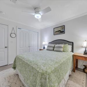 Photo #33 of 231 Mountain Cove Drive, Hardy, VA