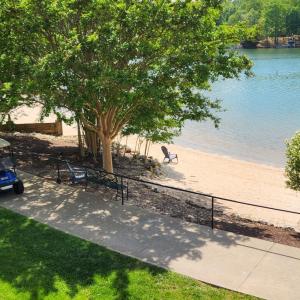 Photo #64 of 1057 Barrow Hills Drive, Moneta, VA 0.3 acres
