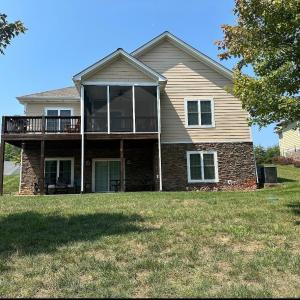 Photo #3 of 1057 Barrow Hills Drive, Moneta, VA 0.3 acres