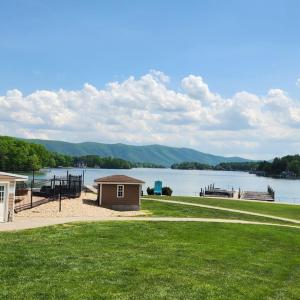 Photo #51 of 1057 Barrow Hills Drive, Moneta, VA 0.3 acres