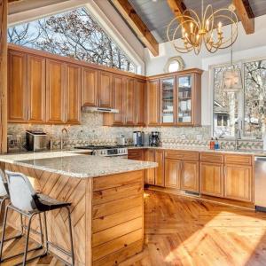 Photo #18 of 380 Blackrock Circle, Wintergreen, VA 0.6 acres