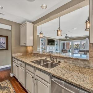 Photo #6 of 100 Bridgewater Pointe Place, Moneta, VA