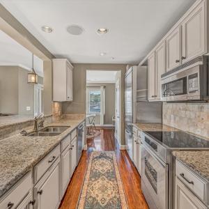 Photo #4 of 100 Bridgewater Pointe Place, Moneta, VA