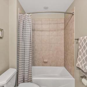 Photo #22 of 100 Bridgewater Pointe Place, Moneta, VA