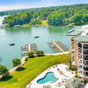 Photo #30 of 100 Bridgewater Pointe Place, Moneta, VA