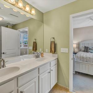 Photo #25 of 100 Bridgewater Pointe Place, Moneta, VA