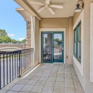 Photo #12 of 100 Bridgewater Pointe Place, Moneta, VA