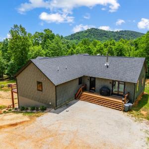 Photo #6 of 929 Poor House Farm Road, Amherst, VA 3.0 acres