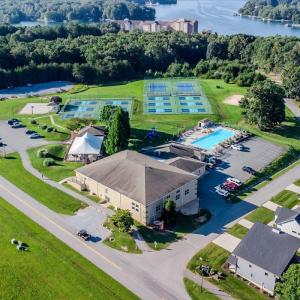 Photo #75 of 1037 Westerham Court, Huddleston, VA 0.4 acres