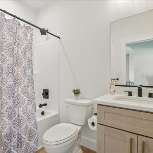 Full Bath on Main Level