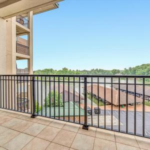 Photo #26 of 100 Bridgewater Pointe Place, Moneta, VA