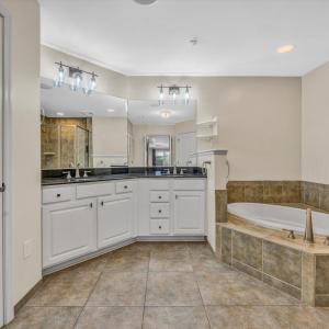 Photo #21 of 100 Bridgewater Pointe Place, Moneta, VA