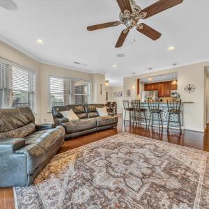 Photo #6 of 100 Bridgewater Pointe Place, Moneta, VA