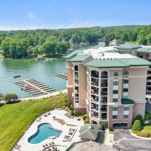 Photo #35 of 100 Bridgewater Pointe Place, Moneta, VA