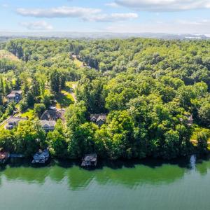 Photo #3 of 1359 Nicholas Lane, Moneta, VA 1.0 acres