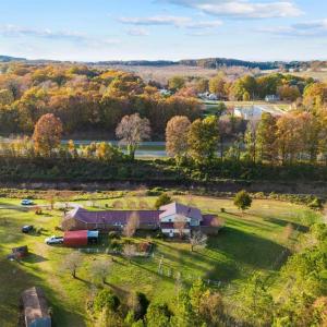 Photo #8 of 389 Delta Drive, Hurt, VA 9.8 acres