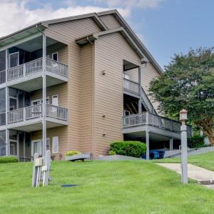 Photo #32 of 1103 Mariners Way, Huddleston, VA
