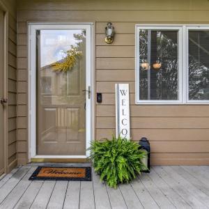 Photo #4 of 1103 Mariners Way, Huddleston, VA