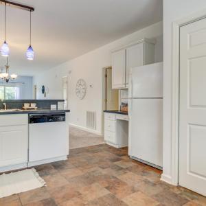 Photo #10 of 1103 Mariners Way, Huddleston, VA