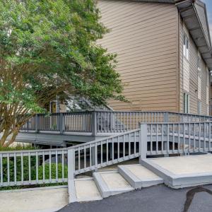 Photo #30 of 1103 Mariners Way, Huddleston, VA