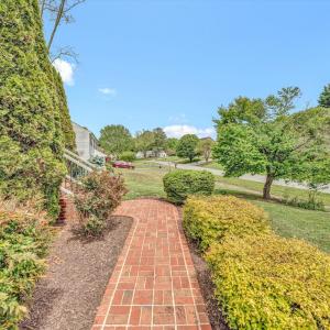Photo #5 of 302 Ivy Lane, Daleville, VA